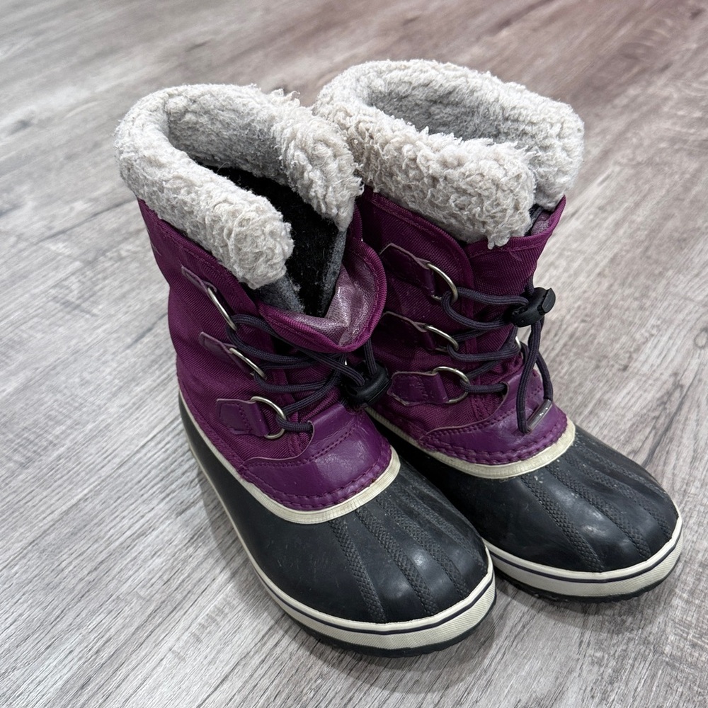 Sorel Black and Cream Winter Boots